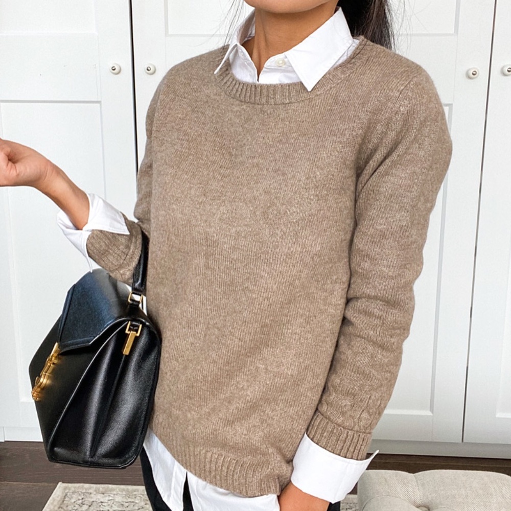 Organic Cashmere Crewneck Sweater in Brown